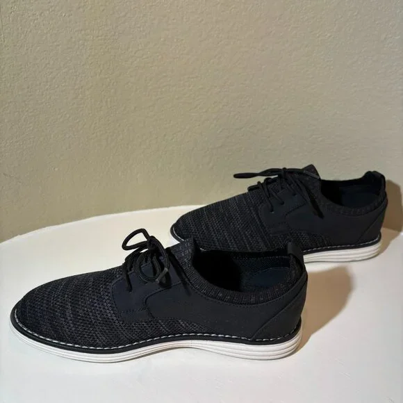 Cat & Jack Black & Gray Shoe Lace Dress Sneaker Shoes Teen - Picture 4 of 7